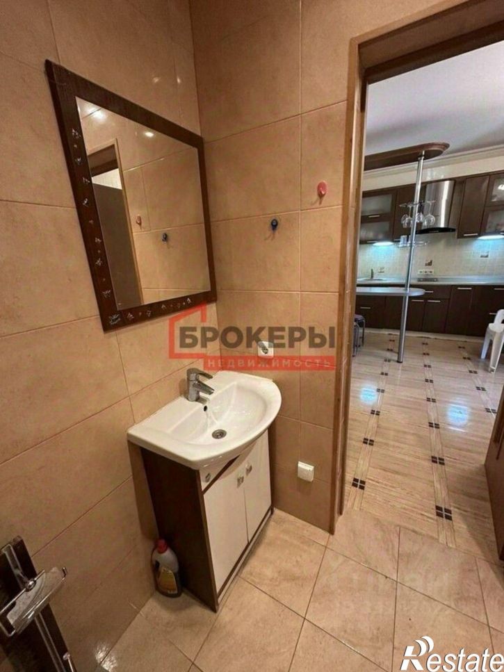 2-комн квартира мкр Волна, 1,  д. 1