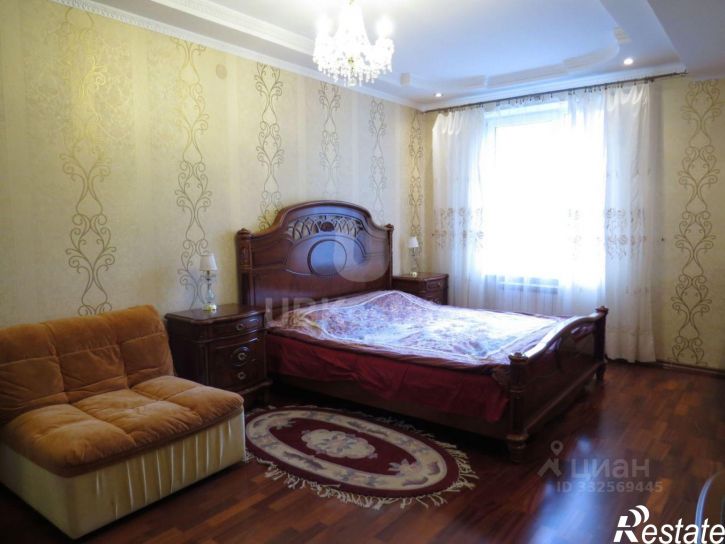 3-комн квартира ул Платановая, 1,  д. 1