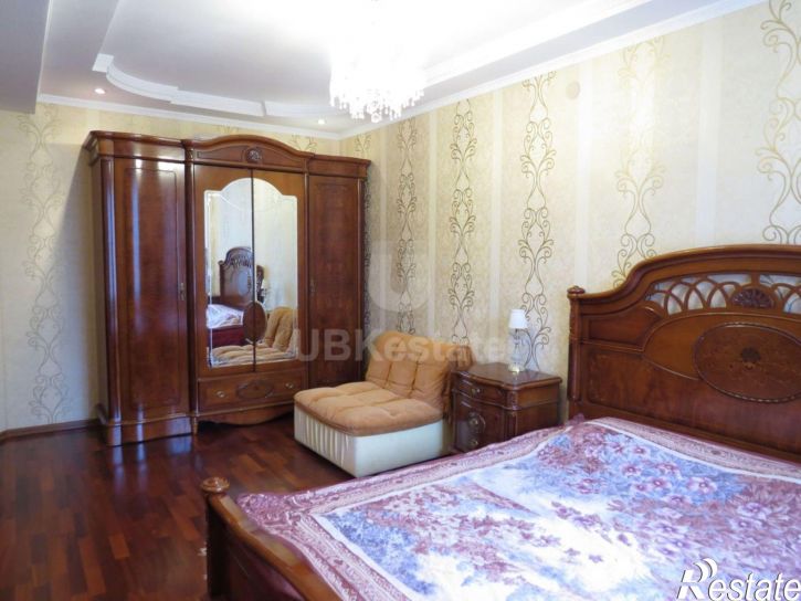 3-комн квартира ул Платановая, 1,  д. 1