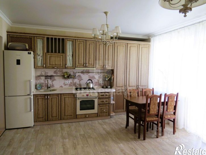 2-комн квартира ул Платановая, 1,  д. 1