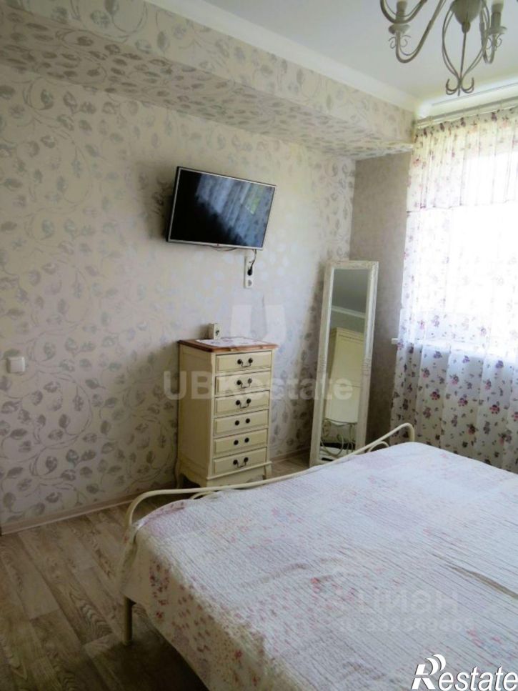 2-комн квартира ул Платановая, 1,  д. 1