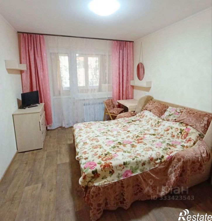 2-комн квартира ул Ялтинская, 10,  д. 10