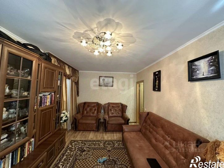 3-комн квартира ул Ялтинская, 11,  д. 11