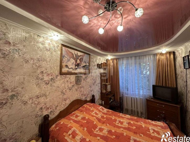 3-комн квартира ул Ялтинская, 11,  д. 11