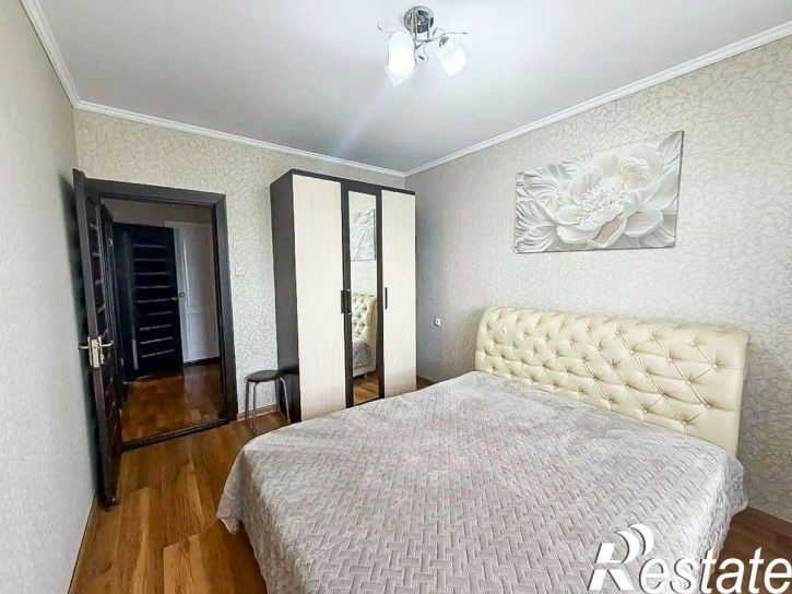 3-комн квартира улица Богдана Хмельницкого, 11,  д. 11