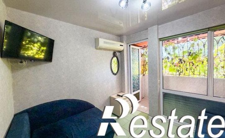 8-комн квартира улица Розы Люксембург, 17,  д. 17
