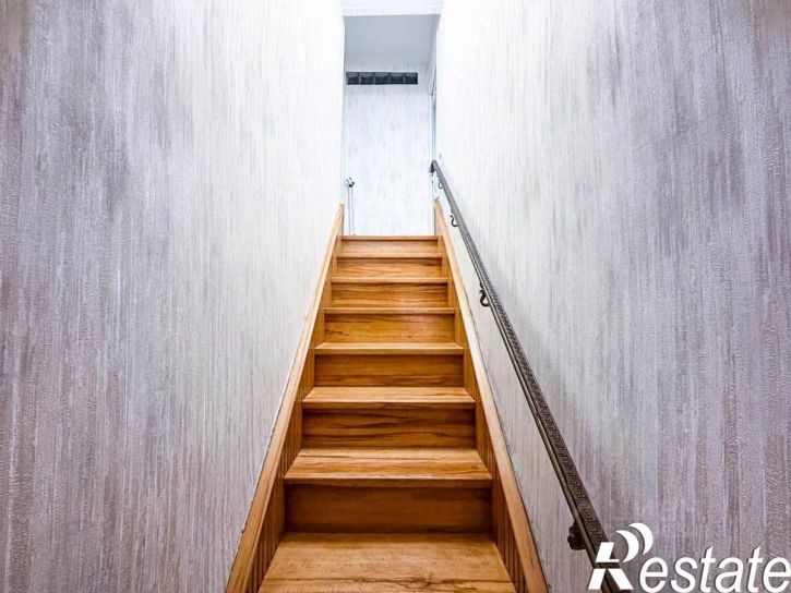6-комн квартира улица Розы Люксембург, 17,  д. 17